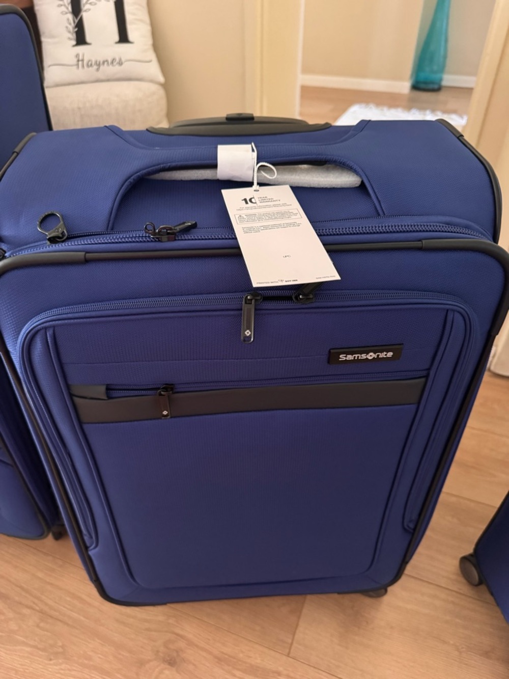 Samsonite Ascella 3.0 Luggage – 2 Piece Set (NWT) - Picture 4 of 5